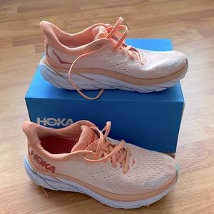 Hoka Clifton 8
